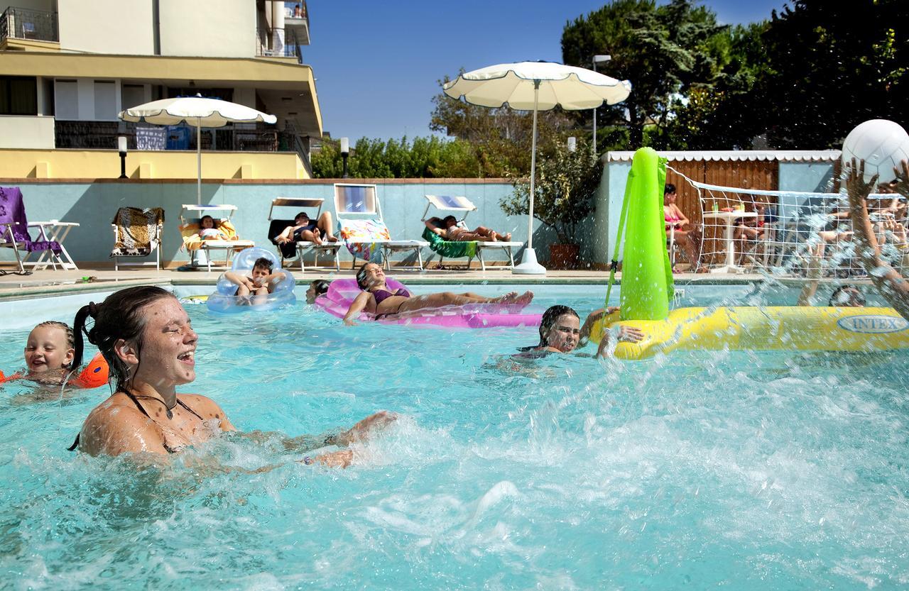 Hotel Acquario Rimini Exterior photo